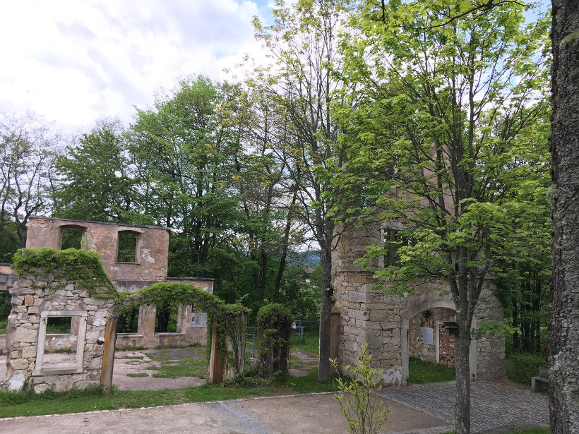 Reste der Granitschleiferei am WeißenstädterSee